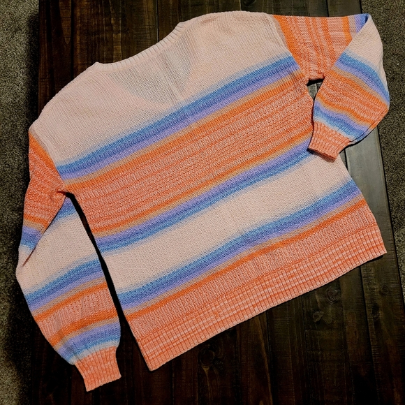 Loft Women's Striped Long Sleeve V neck Striped Sweater Medium - Picture 2 of 3